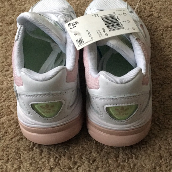 NEW Adidas Women’s Originals Falcon - Picture 5 of 5